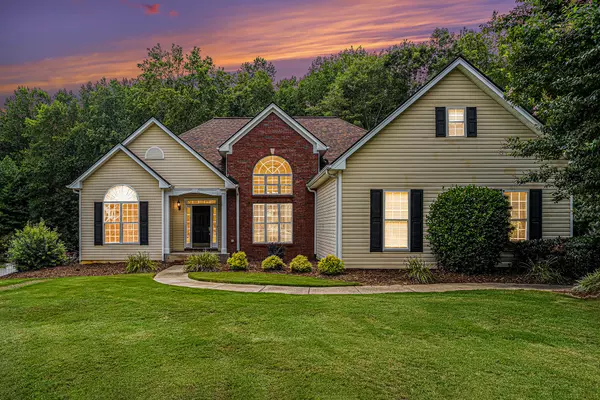 Welcome Home: Discover 4106 Ponderosa Lane, Your Dream Property in Gainesville, GA,Dwight Joy