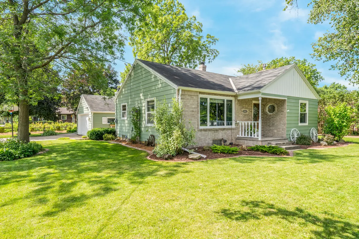 501 W 10th St, Kaukauna, WI 54130-2609