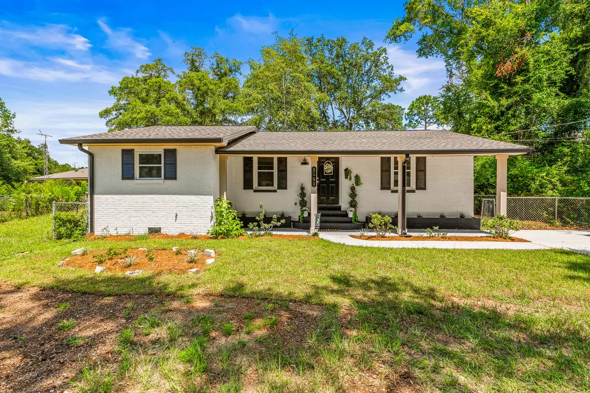 Milton, FL 32570-6810,5162 Camellia St