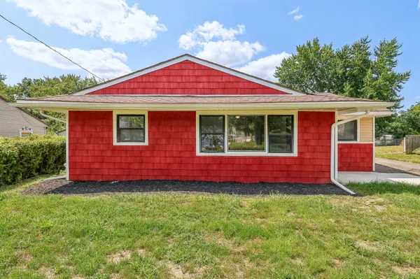 38 Rutledge Dr, Youngstown, OH 44505-4940