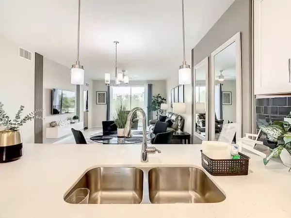 Kissimmee, FL 34746-5511,4741 Clock Tower Dr #205