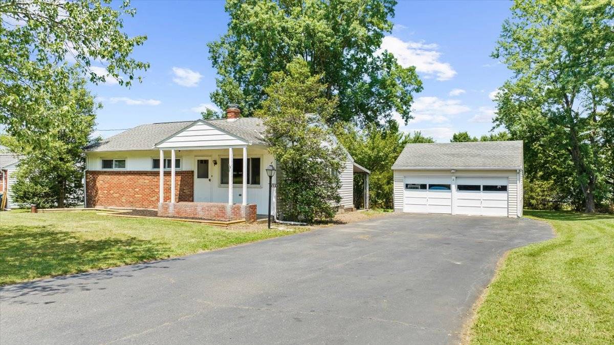 Quakertown, PA 18951-5305,697 Tollgate Rd