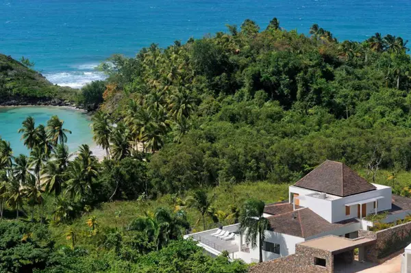 Waterfront Villa in Dominican Republic #YR, Caribbean,