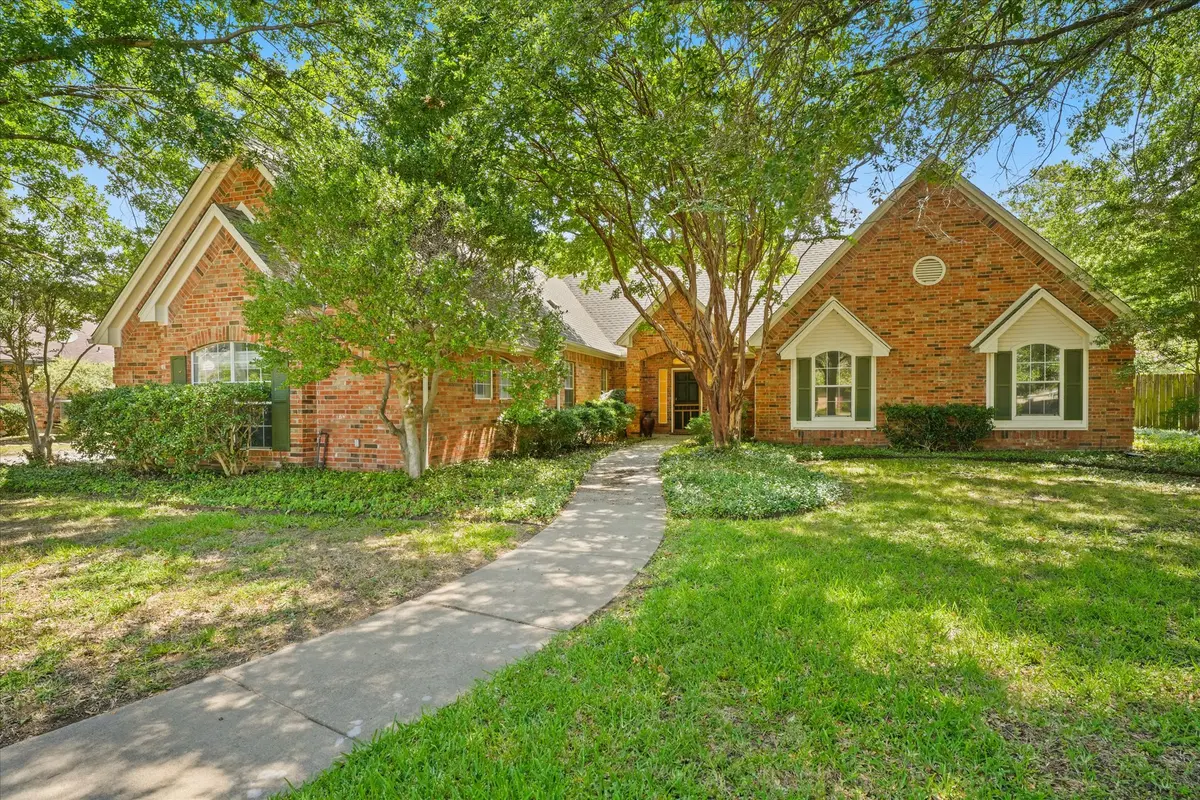 2137 Fairfax Rd, Denton, TX 76205-8205