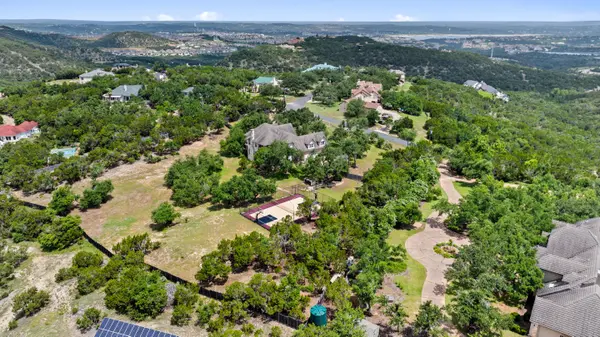 17137 Majestic Ridge Rd, Austin, TX 78738-1207