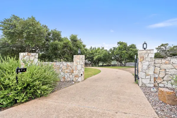 17137 Majestic Ridge Rd, Austin, TX 78738-1207