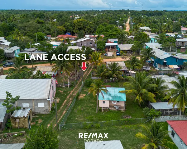 2 Bedroom 1 Bath Home in Cotton Tree, Cayo,