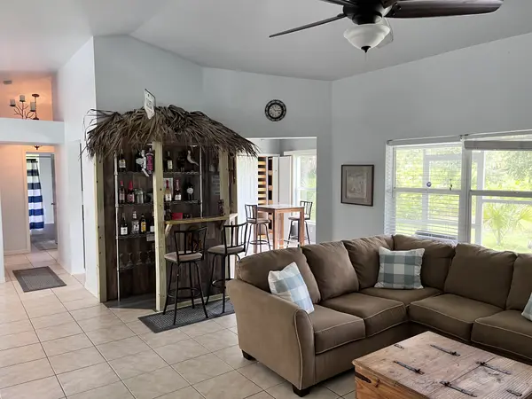 3241 20th Ave NE, Naples, FL 34120-5509