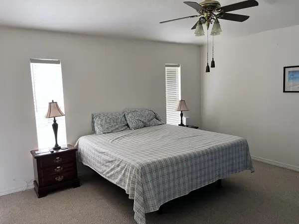 3241 20th Ave NE, Naples, FL 34120-5509
