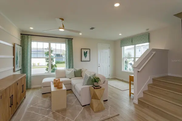611 Bayhawk St, Debary, FL 32713-0128