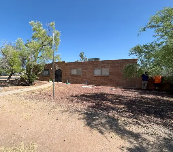 4301 E 4th St, Tucson, AZ 85711-2001