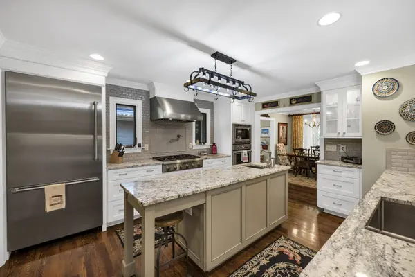 6100 Lakeshore Dr, Columbia, SC 29206-4332