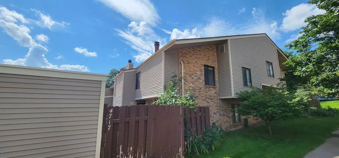 4717 Cedar Lake Rd S, St Louis Park, MN 55416-1611