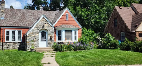 4059 Brunswick Ave S, St Louis Park, MN 55416-2708