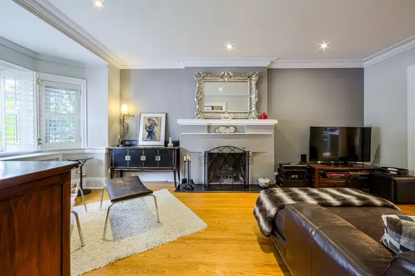 413 Roselawn Ave, Toronto, ON M5N 1J9