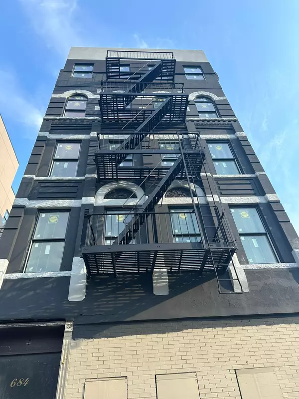 Brooklyn Ny 11206,,Harrison Avenue & Flushing Ave #Ground floor + Basement #Ground floor + Basement