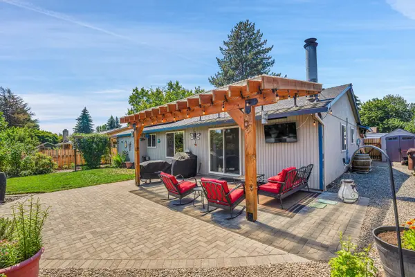 1322 SE 28th Ave, Hillsboro, OR 97123-7351