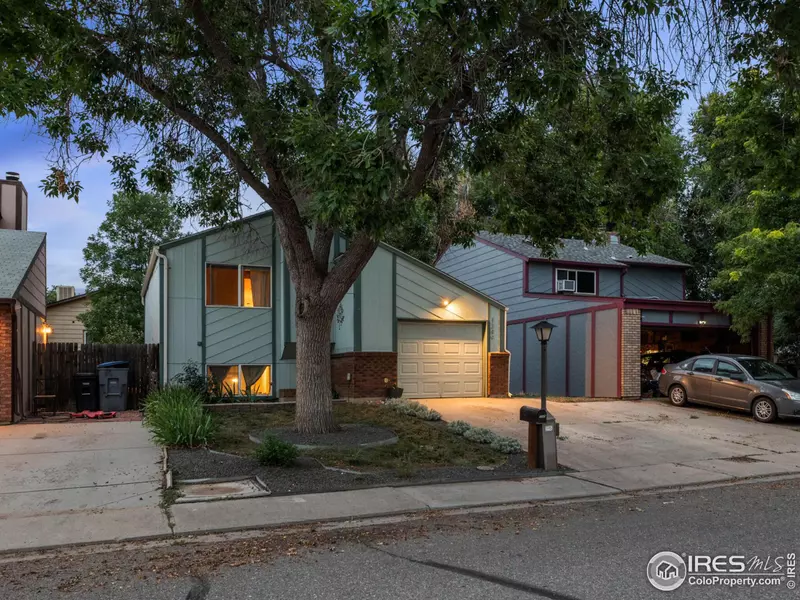 1349 Dogwood Ln, Longmont, CO 80501-3312