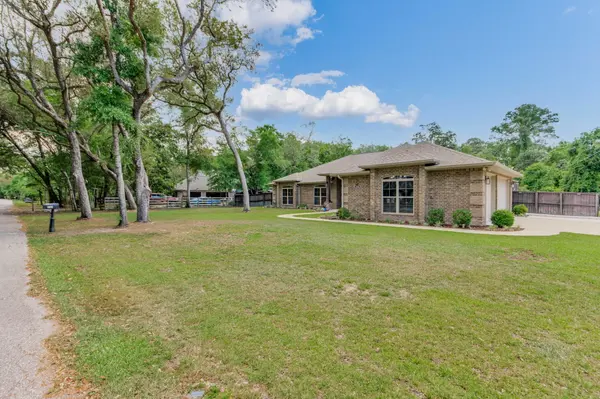 1090 Spanish Moss Dr Pensacola FL 32506