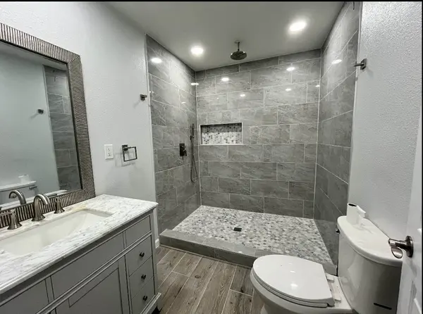 327 W Southcross Blvd, San Antonio, TX 78221-1157