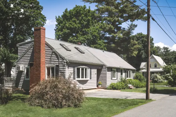 22 Grant Ave, South Hamilton, MA 01982-1819