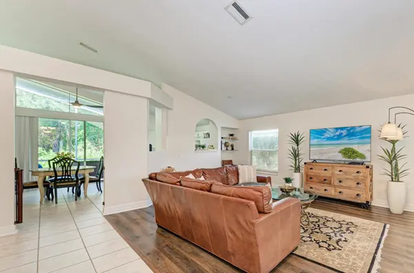 11219 Parkside Pl, Bradenton, FL 34202-1828