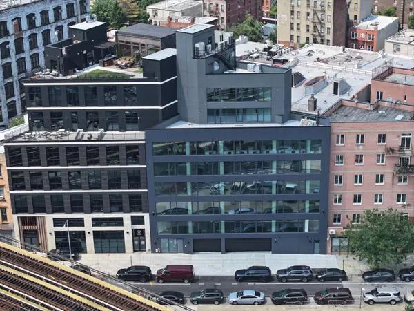 Brooklyn, NY 11211,New Montrose Ave #Office Space!