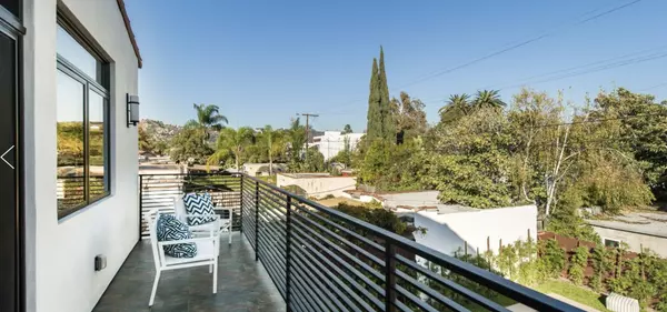 Los Angeles, CA 90048,N La Jolla Ave