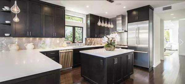 Los Angeles, CA 90048,N La Jolla Ave