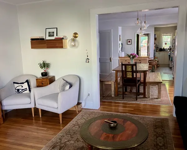 19 Prince St #1, Brookline, MA 02445-7504