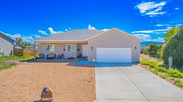 336 W Marble Dr, Pueblo, CO 81007-6384