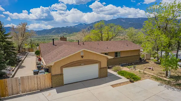 807 Fontmore St, Colorado Springs, CO 80904-1603