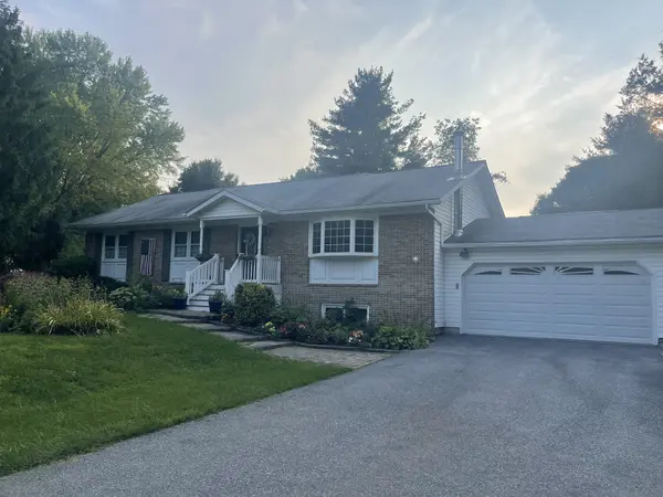 2715 Coon Club Rd, Westminster, MD 21157-6613