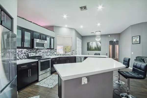 13639 N 71st Dr, Peoria, AZ 85381-5092