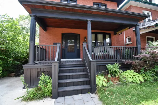 185 Fairleigh Ave S, Hamilton, ON L8M 2K6