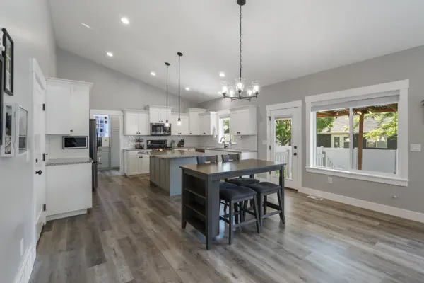 3576 N 2550 W, Farr West, UT 84404-8620