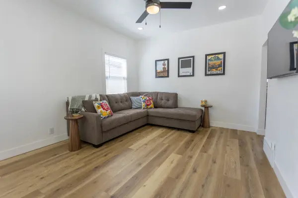228 W 10th St, Casper, WY 82601-3710
