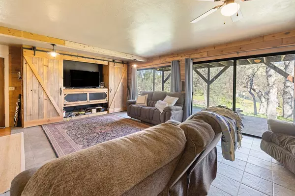 Coarsegold, CA 93614-9153,42547 Deep Forest Dr