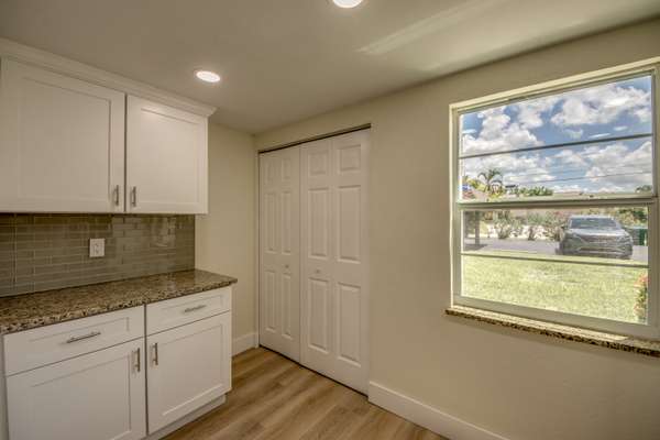 4116 SE 19th Ave #101, Cape Coral, FL 33904-8058