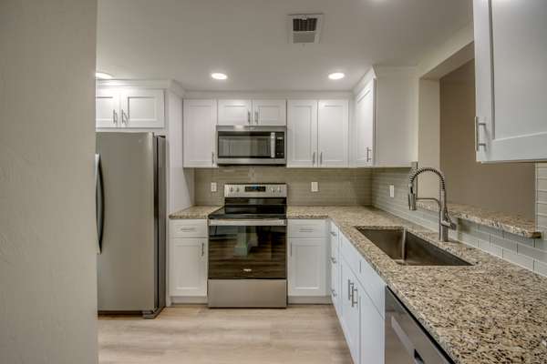 4116 SE 19th Ave #101, Cape Coral, FL 33904-8058