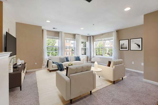 Souderton, PA 18964-1100,38 N School Ln