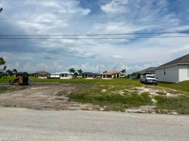 1803 NW 38th Pl, Cape Coral, FL 33993-3530