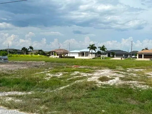 1803 NW 38th Pl, Cape Coral, FL 33993-3530