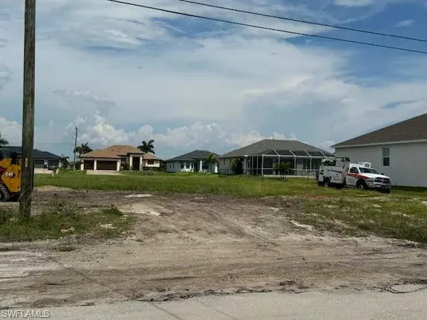 1803 NW 38th Pl, Cape Coral, FL 33993-3530