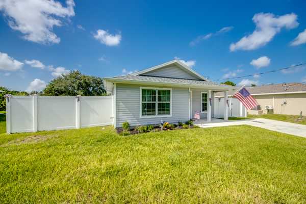 2511 41st St W, Lehigh Acres, FL 33971-5868