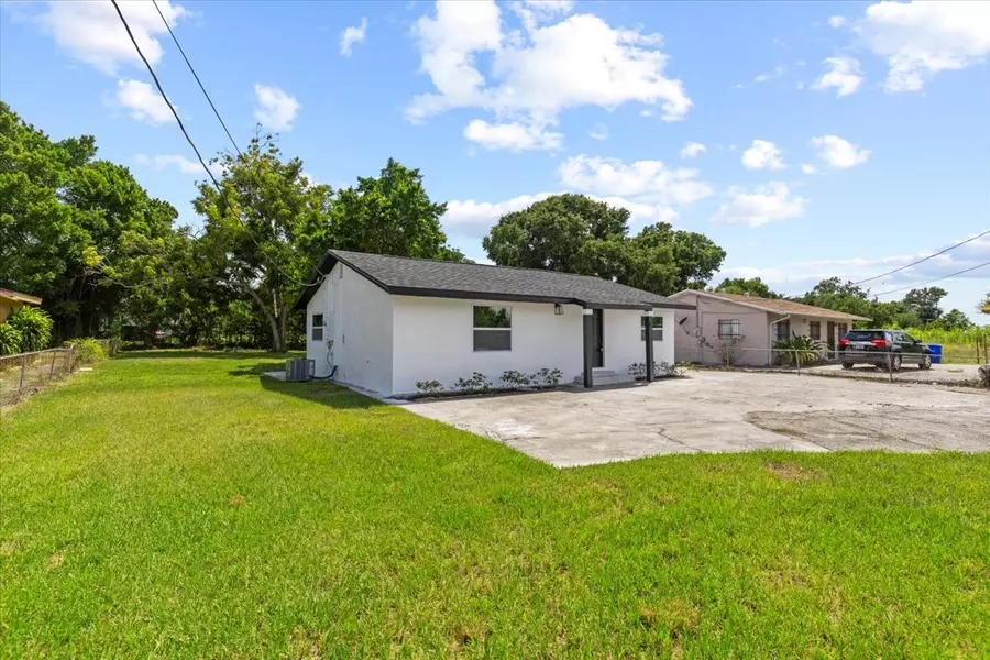 328 Nogales St, Fort Myers, FL 33916-3944