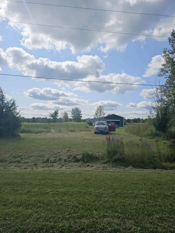 Antler Trl, Imlay City, MI 48444