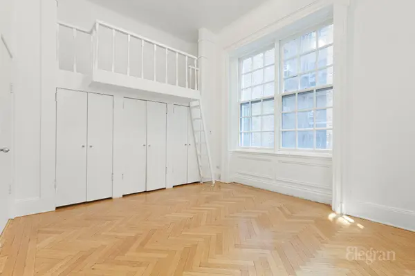 26 W 74th St #2B, New York, NY 10023-2444