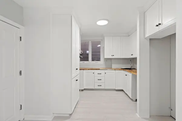 173 Lembeck Ave #2, Jersey City, NJ 07305-3802