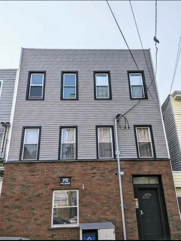 392 Palisade Ave #1, Jersey City, NJ 07307-1665